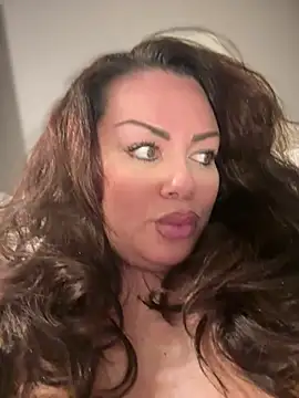 BadAssVeronica Pertunjukan Webcam