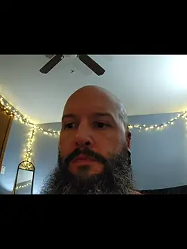 Girthy-Man-Hammer Webcam-Show