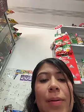 Show de emilyjohanson na webcam