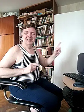 Show modela Pokaz2020 na web-kameri