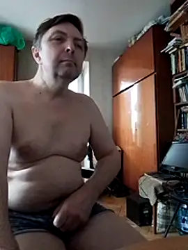 Show modela Pokaz2020 na web-kameri