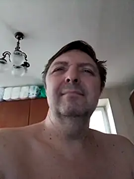 Show modela Pokaz2020 na web-kameri
