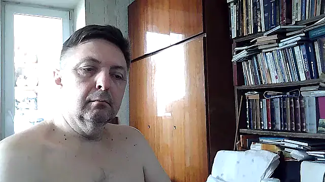 Show modela Pokaz2020 na web-kameri