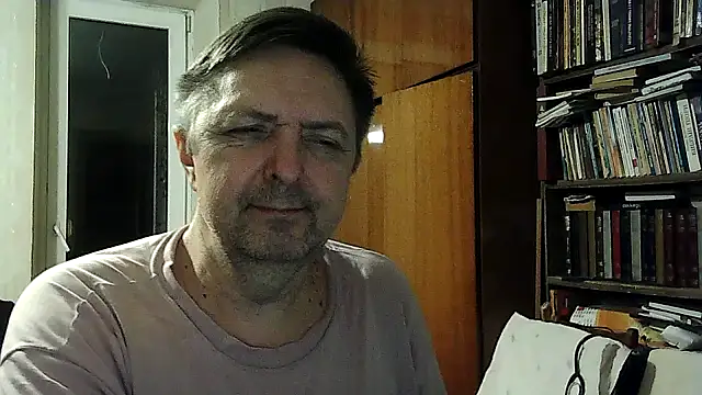 Show modela Pokaz2020 na web-kameri