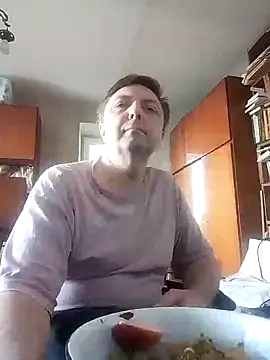 Show modela Pokaz2020 na web-kameri