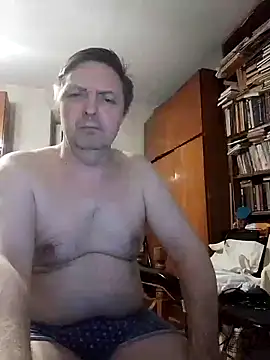Show modela Pokaz2020 na web-kameri