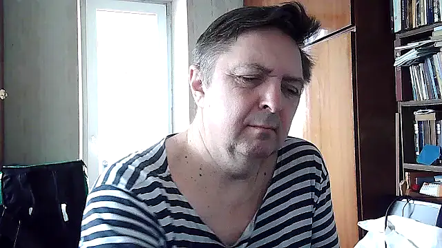 Show modela Pokaz2020 na web-kameri