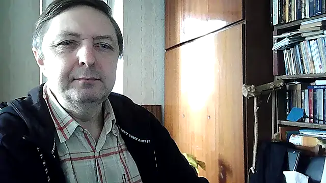 Show modela Pokaz2020 na web-kameri