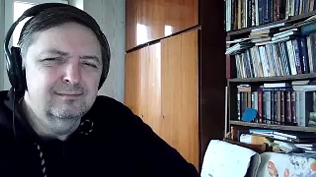 Show modela Pokaz2020 na web-kameri