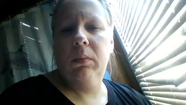 starlight1983's Live XXX Chat