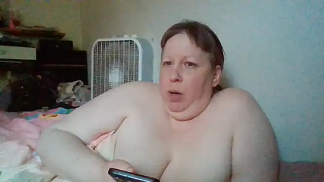 starlight1983 Show in webcam