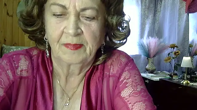 Emma52610's Live XXX Chat