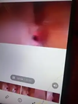 Pokazy przed kamerką – KingofPussylover09