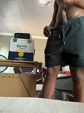 ZeusBlackDick 在線直播表演