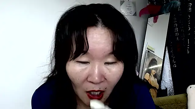 XXX chat uživo modela Akira_xx