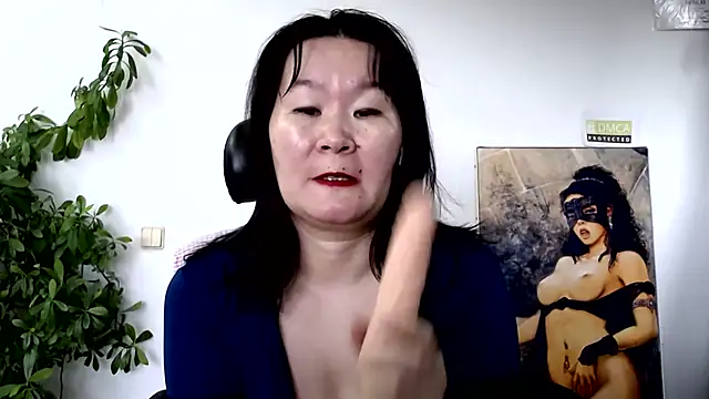XXX chat uživo modela Akira_xx