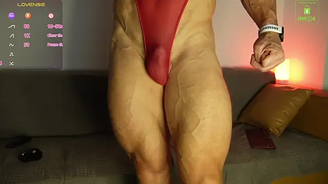 SteeveMuscle: διαδικτυακό σόου στην κάμερα