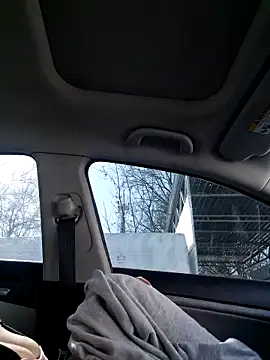 Pokazy przed kamerką – GroaningJute