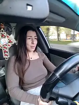 Pokazy przed kamerką – GroaningJute