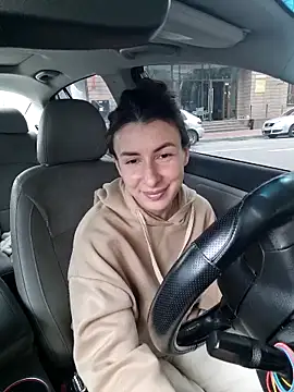 חדר צ'אט בשידור חי של GroaningJute
