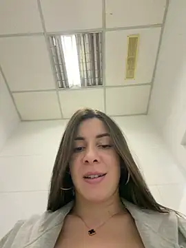GroaningJute's Live XXX Chat