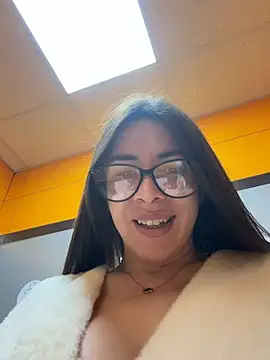 XXX chat uživo modela GroaningJute