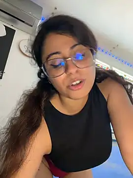 LaHijaDelPecado's Live XXX Chat