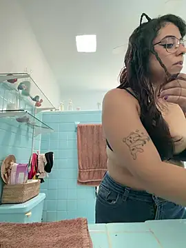 Chat +18 de LaHijaDelPecado ao vivo