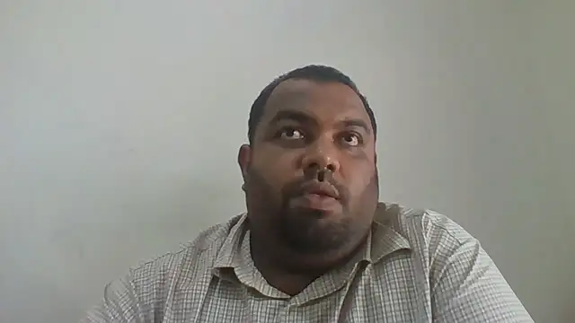 הופעת וובקאם של FatCockBoySL