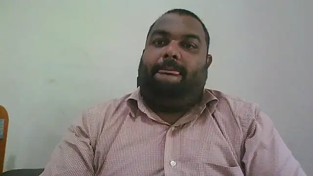FatCockBoySL: διαδικτυακό σόου στην κάμερα