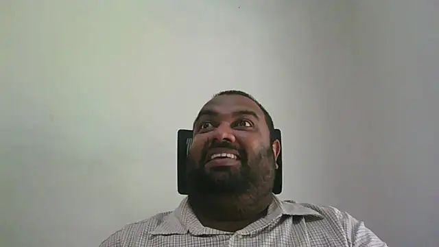 FatCockBoySL: διαδικτυακό σόου στην κάμερα