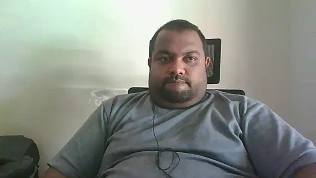FatCockBoySL Show in webcam