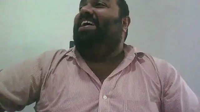 FatCockBoySL: διαδικτυακό σόου στην κάμερα