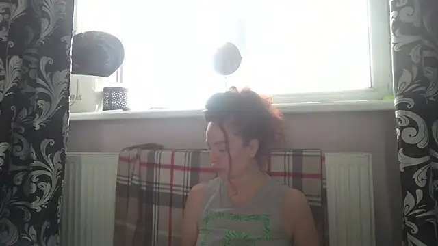 LindaStarS webcam show