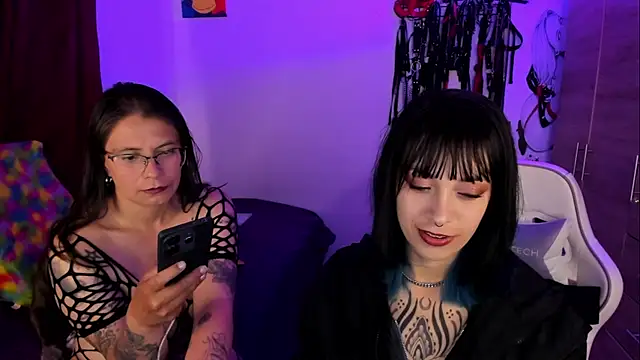 dungeongirls Webcam show