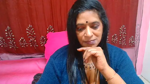Chatroom XXX en direct de INDIANFUSION