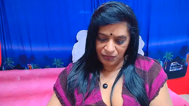 Chatroom XXX en direct de INDIANFUSION