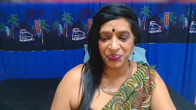 INDIANFUSION Adlı Modelin Canlı XXX Sohbeti