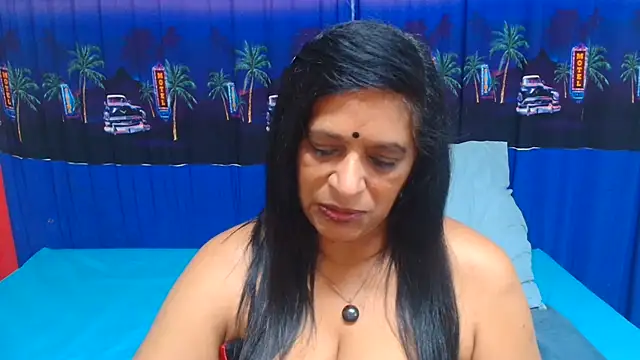 Živý XXX chat INDIANFUSION