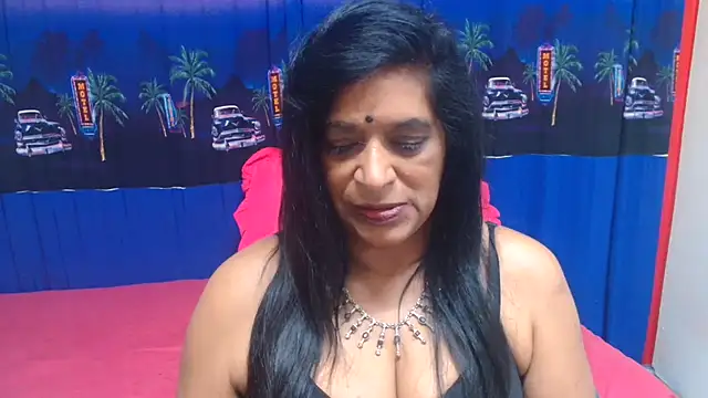 INDIANFUSION Adlı Modelin Canlı XXX Sohbeti
