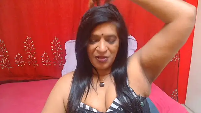 INDIANFUSION Chat XXX in diretta