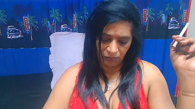 INDIANFUSION Adlı Modelin Canlı XXX Sohbeti