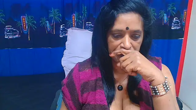 INDIANFUSION Chat XXX in diretta
