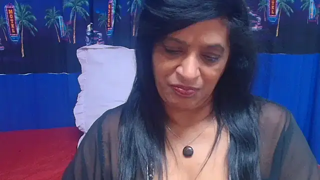 แชท XXX สดของ INDIANFUSION