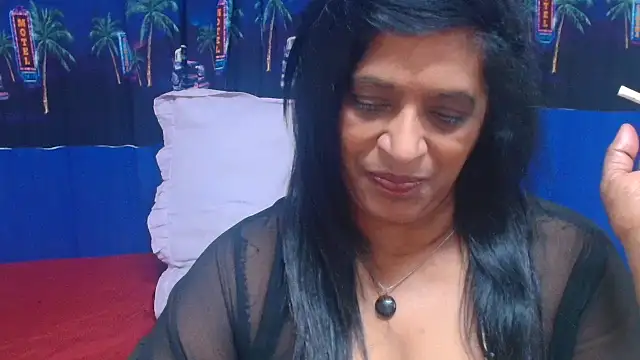 Chatroom XXX en direct de INDIANFUSION