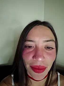 loveuu-bae Adlı Modelin Canlı Sohbet Odası