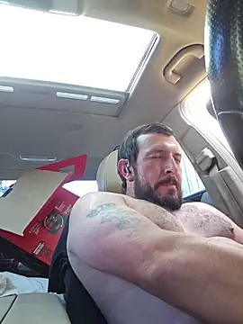 Pokazy przed kamerką – UncutHammer69