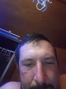 UncutHammer69's Webcam Show