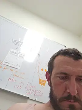 UncutHammer69 Adlı Modelin Web Kamerası Şovu