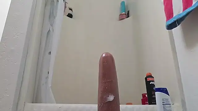 UncutHammer69's Webcam Show